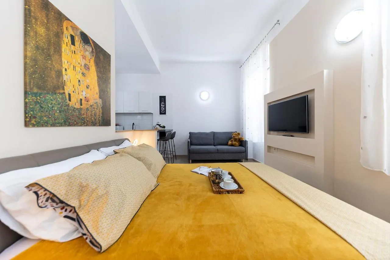 Pensionat Apartments & Rooms Kolovare Beach 3, Zadar