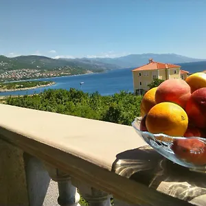 Apartament Cajic Povile