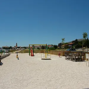 https://apartment-nane-trogir.hotels-in-trogir.com