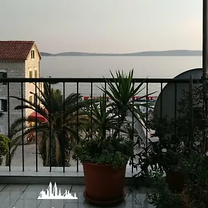  Apartment Nina Riva Kroatien