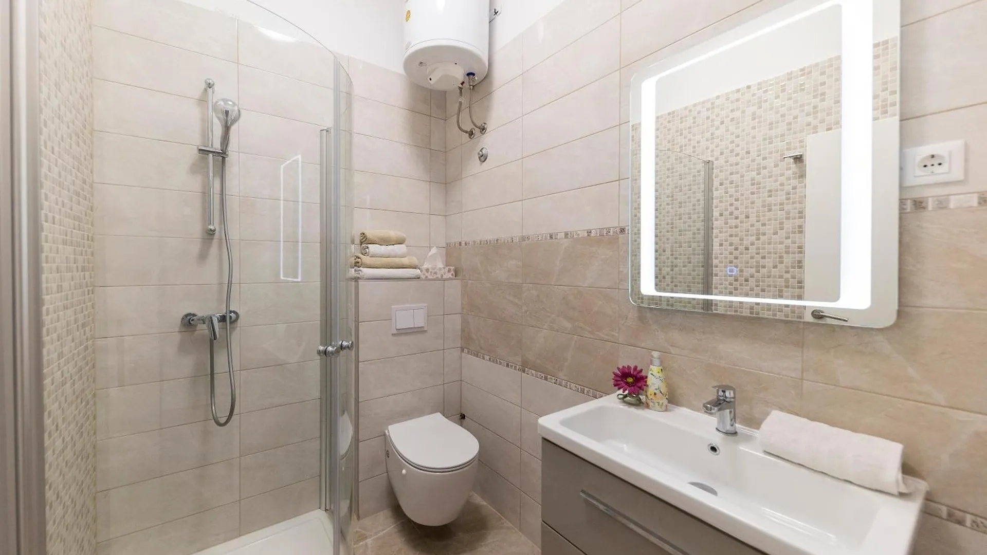 Πανσιόν Apartments & Rooms Kolovare Beach 3, Ζαντάρ